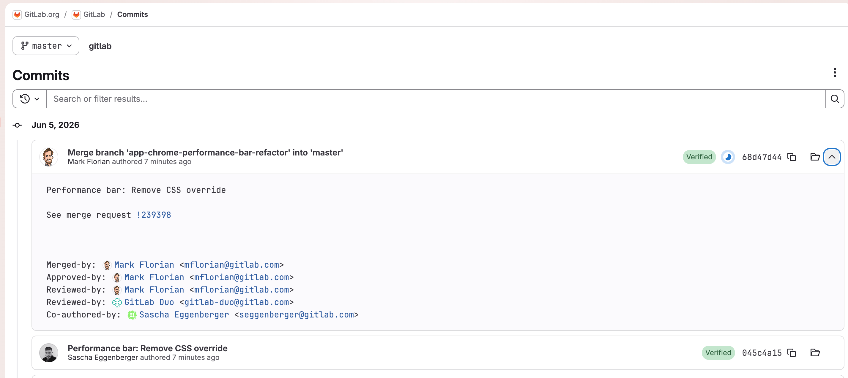 An example of a repository&rsquo;s commits list